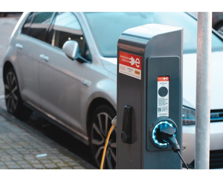 The 5 Things to Check While Buying an Electric Car
